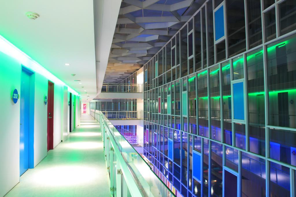 Berry Glee Thematic Hotel Kuta  Ngoại thất bức ảnh